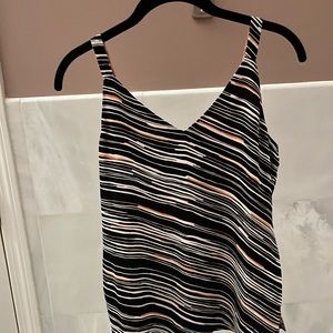 White House Black Market Tank XXSP